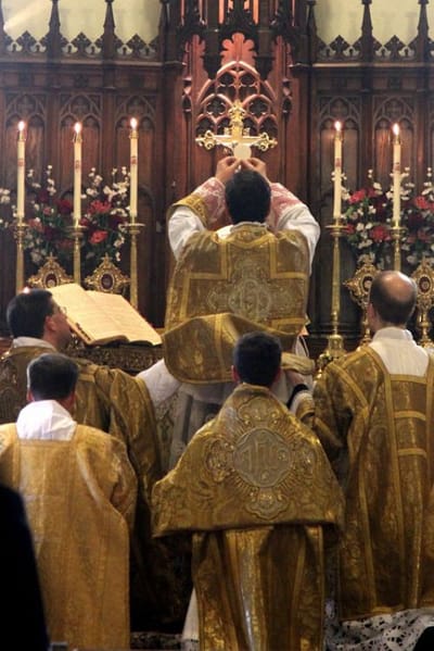 May Jesus Christ Bless The Faithful In All Thoughts and Actions Today... From Creighton's