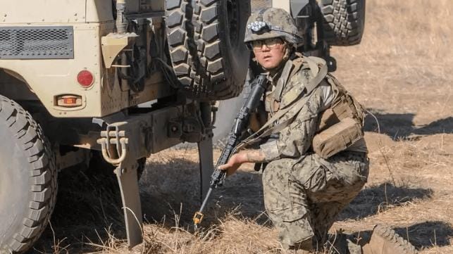 #ShannonBrandao, #ChinaBoss: US Navy Sailor Gets 27 Months In Prison For Selling Secrets To China [#Creighton's Comment: 27M For Bribery/Conspiracy (To Commit Treason)? What Is Wrong W/Our Judiciary? W/Slaps On The Wrist Like This, We're Encouraging Them]